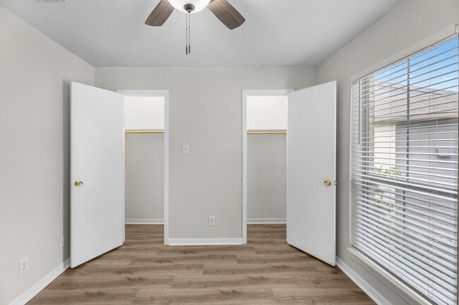 Building Photo - 1900 Bay Area Blvd Unit 214