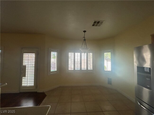 Photo - 8841 Blue Wolf St House