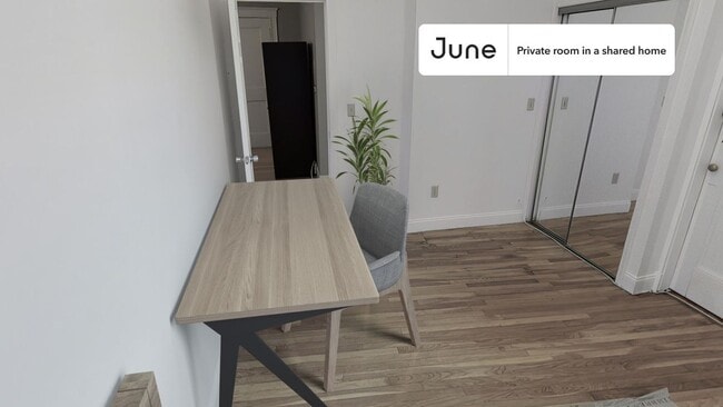 Photo - Room in Shared 4 bed/2 bath home Unidad 6B