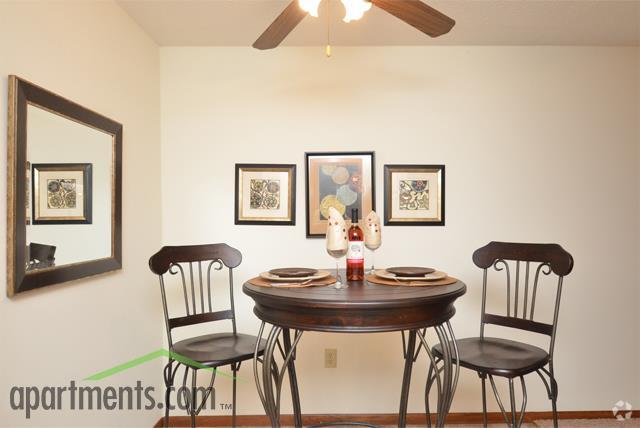 Dining Room - Sumter Green Apartments