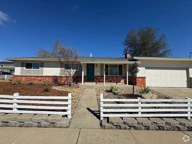 Building Photo - NICE SINGLE STORY HOME IN ROCKLIN!