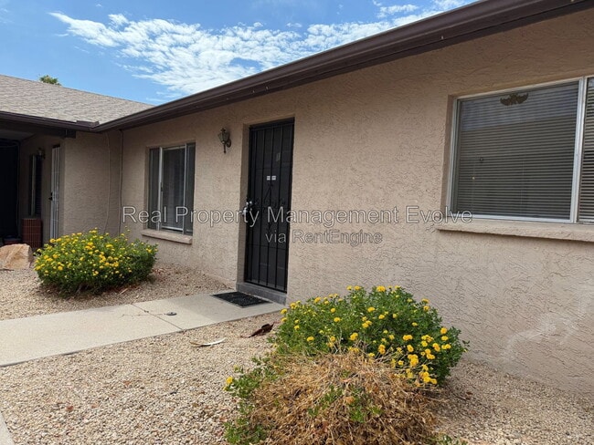 Building Photo - 18211 N 40th Pl Unit 1