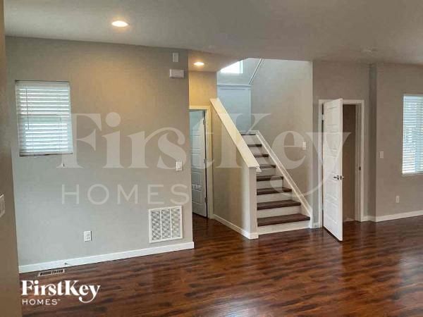 Photo - 10520 Sedalia St