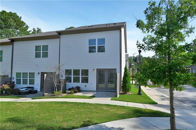 Photo - 2867 St Elizabeth Wy NW