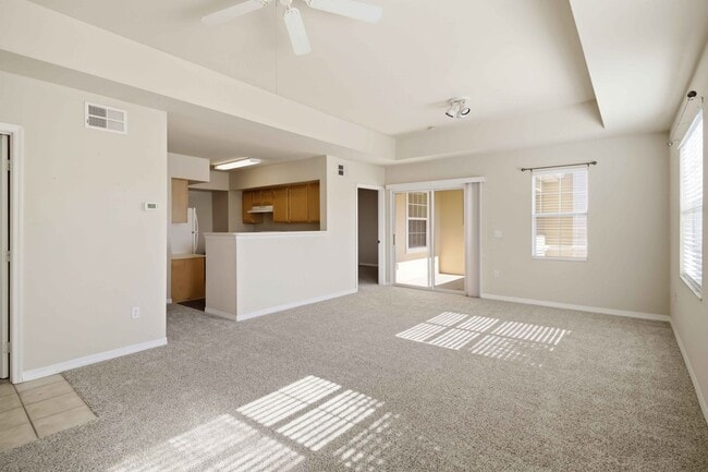 Photo - Spacious 2/2 unit available now for annual lease Unit 201