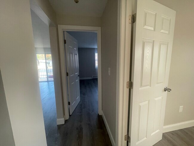 799 Farm Rd