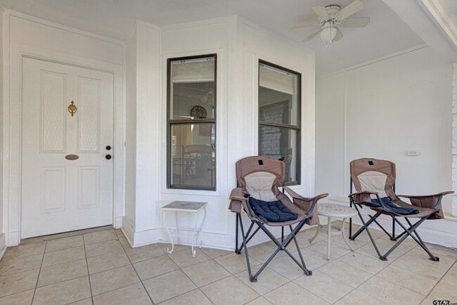 Photo - 16744 Overland Stage Dr