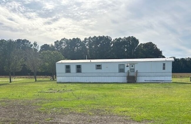 Building Photo - 14850 State Hwy 72