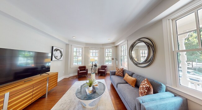 Photo - 380 Harvard St