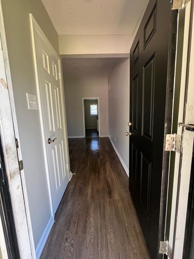 Photo - 708 Mohawk Ave