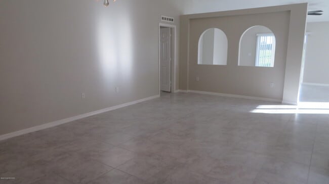 Photo - 1777 Sawgrass Dr SW