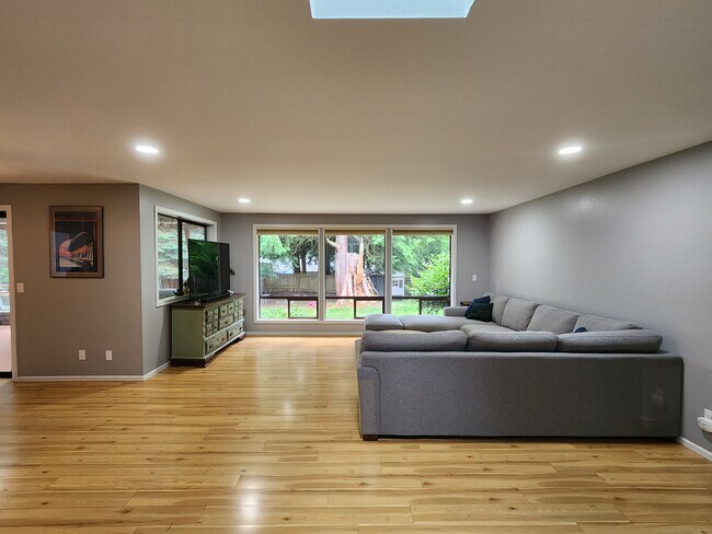 Photo - 20 Warbler Ln