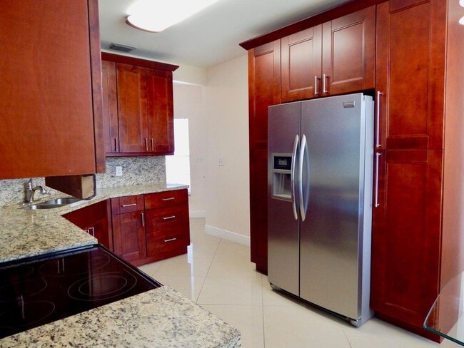 Building Photo - 20970 Via Oleander Rental