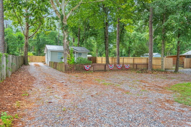 Photo - 271 Bracewell St
