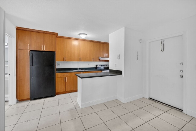 Photo - QUICK MOVE IN - FIRST MONTH FREE | Bright & Modern 1-Bedroom Apartment in Prime Oakland Park Loca... Unit 22