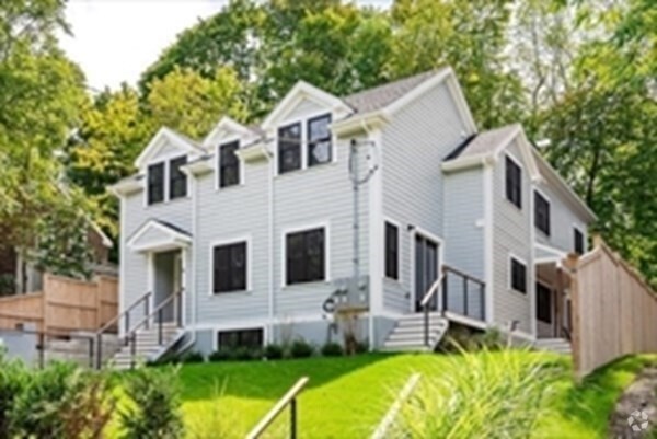 Building Photo - 76 Clark Rd Rental