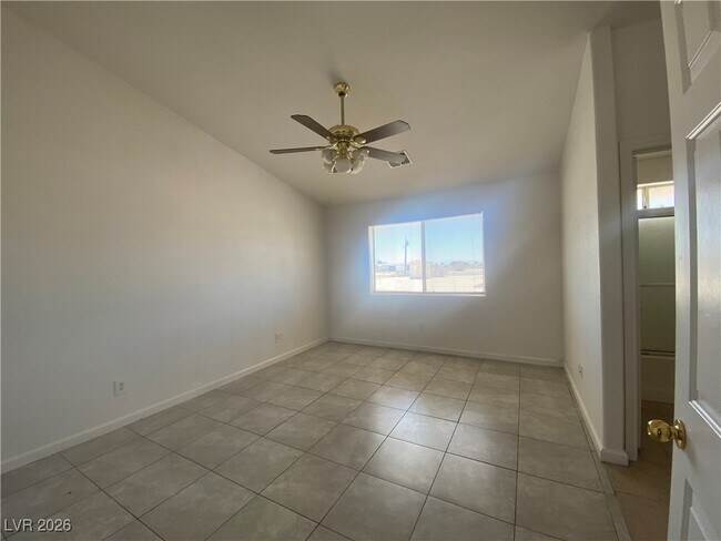 Photo - 2141 W Scales Wy