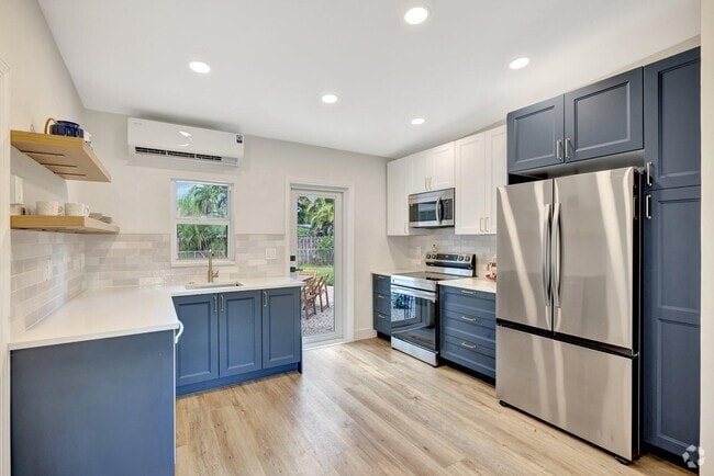 Building Photo - 1721 SW 13th St Rental
