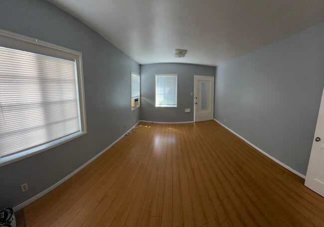 Photo - 329 N Chapel Ave Unidad B