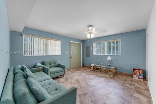 Photo - 174 Corrine Pl