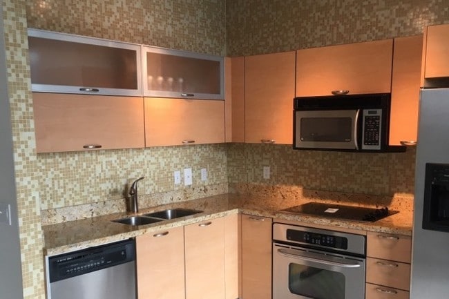 kitchen - 3180 Coral Way Unit 707