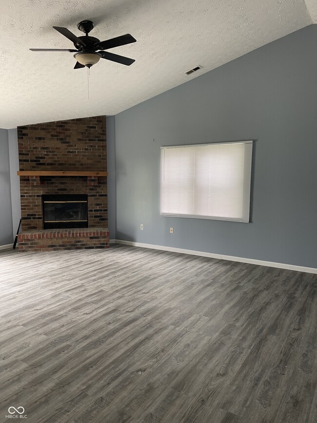 Photo - 6268 Glenshire Ln