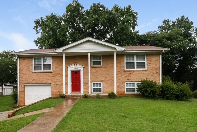 Building Photo - 2904 Broadview Dr NW Rental