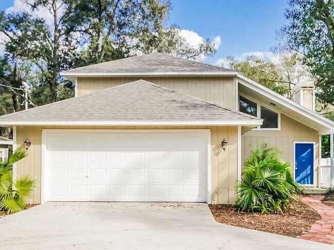 Building Photo - Charming Smart Home | Pet Friendly + Reserve Now Before It’s Gone