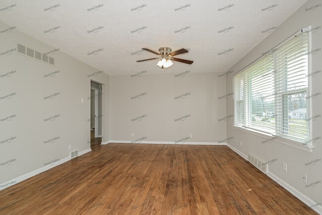 Photo - 3132 Duquette Dr