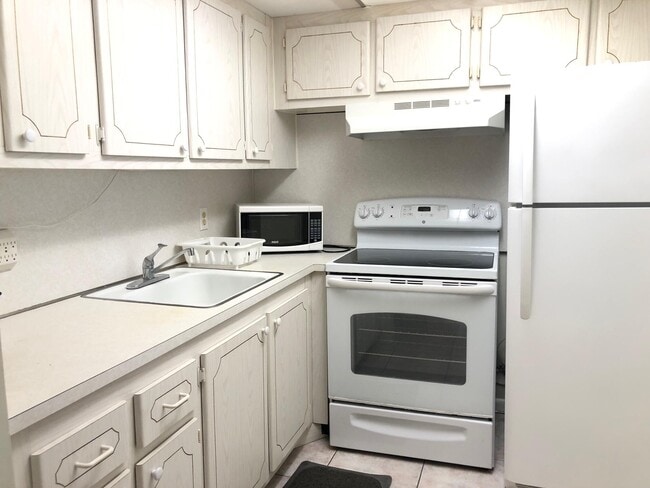 Photo - 32 Ventnor Dr Unit 32