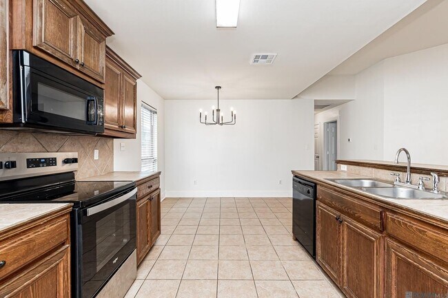 Photo - 15484 Oakstone Dr
