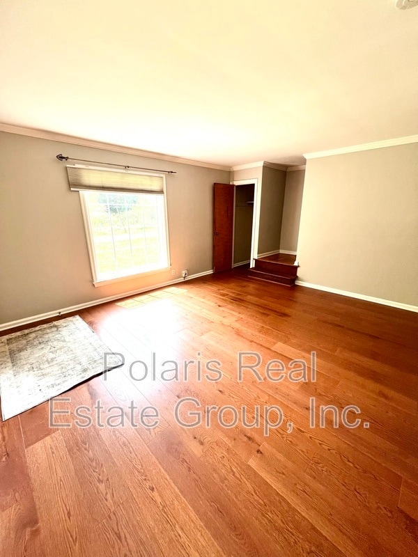 Photo - 4702 Rookwood Ave