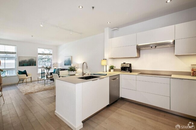 Building Photo - 821 Folsom St Unit 201 Rental