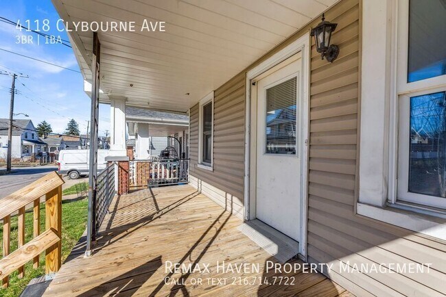 Photo - 4118 Clybourne Ave