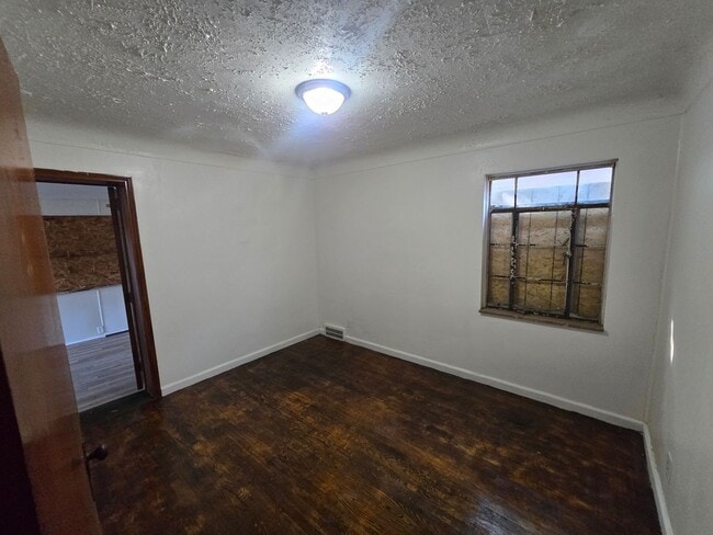 Photo - 10873 Outer Dr E