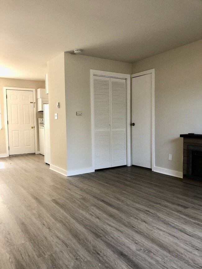 3601 NE 73rd Pl