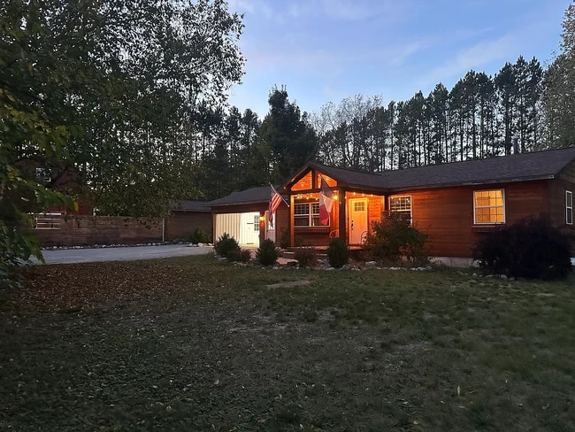 Photo - 2943 N Reynolds Rd