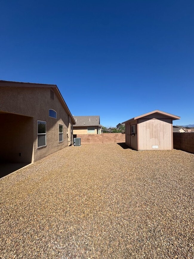Photo - 3 bed 2 bath home in Huning Ranch