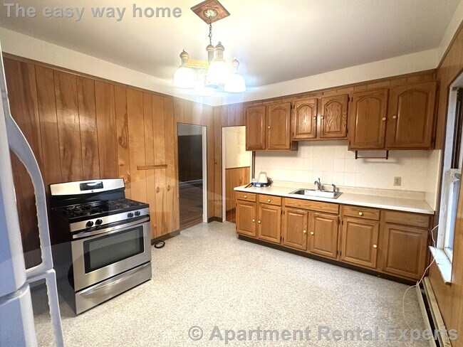 Photo - 18 Holyoke Rd Unit #1