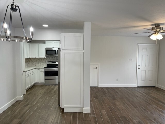 2 con comedor, cocina, sala de estar Vista - 9001 Gaylord Dr Unidad 5 Rental