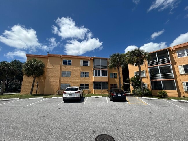 Photo - 4314 NW 9th Ave Unit 4-2b