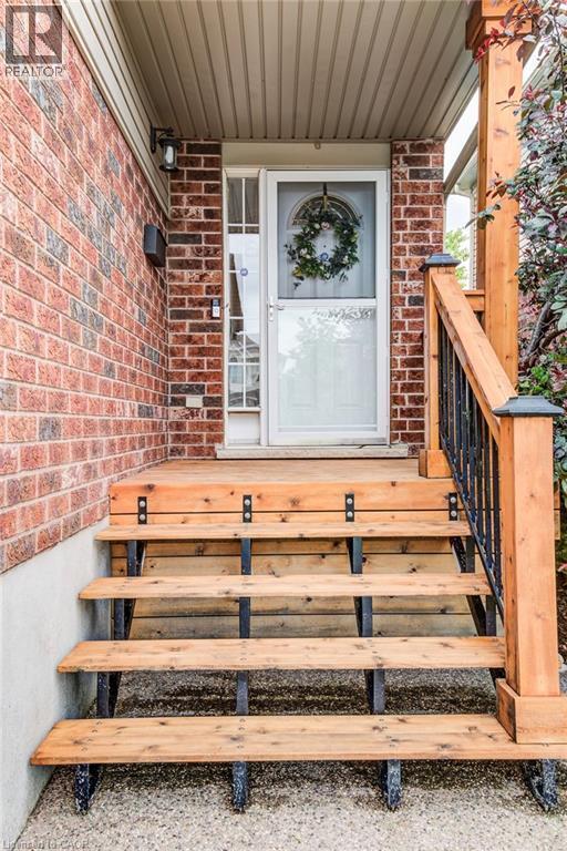 Photo - 166 Peach Blossom Crescent
