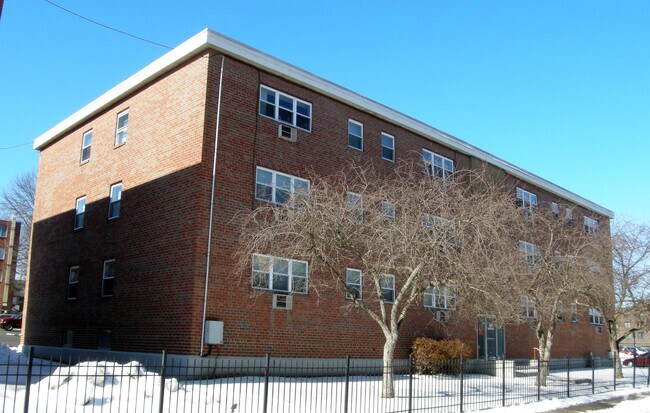 Photo - 27 Marshall St