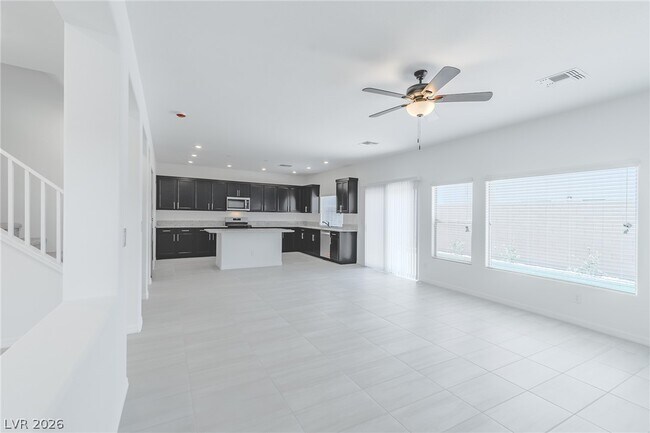 Photo - 5733 S Tioga Way