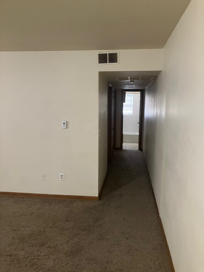 Photo - 405 8th St SW Unit 3