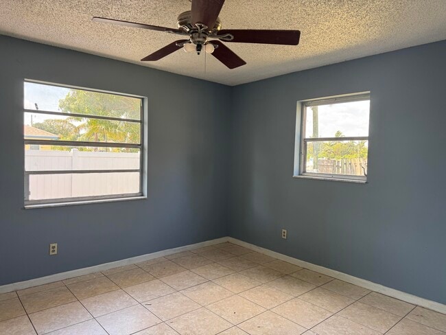 Photo - 3660 Coconut Rd