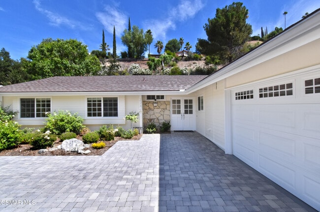 Photo - 22817 Pera Rd