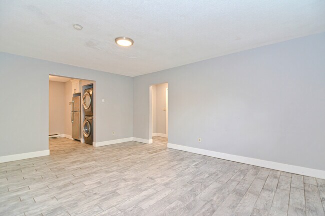 Photo - Woodcrest Apartments