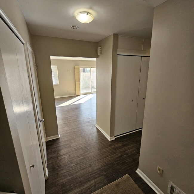 Photo - Spacious End Unit 2 Bedroom Condo with 2.5...
