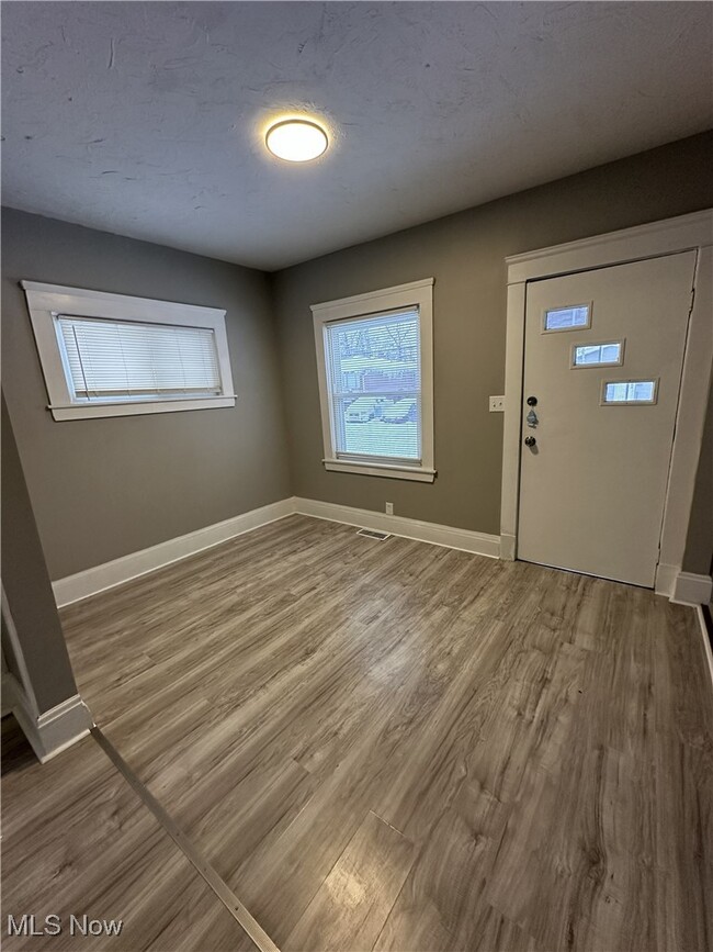 Photo - 5303 Kohout St